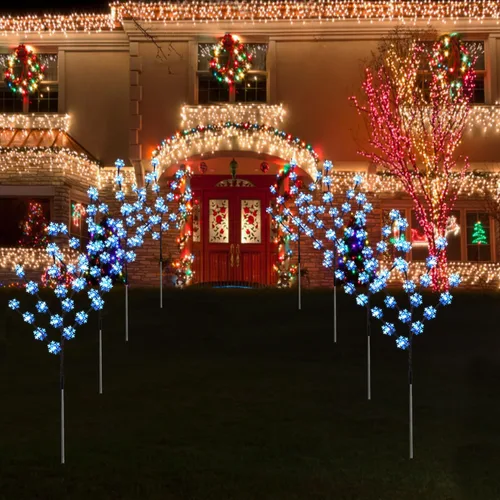 Vista 6 de Decoraciones de Navidad al aire libre, 4 juegos de luces solares para árbol de Navidad con 80 luces de copo de nieve C6, adecuadas para pequeñas