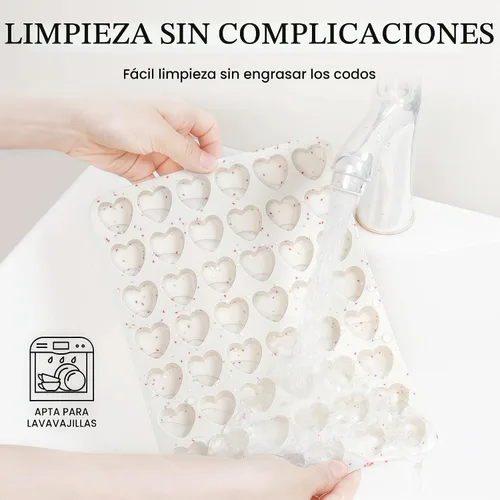 Vista 4 de Moldes de silicona en forma de corazón mini de 1 pulgada para chocolate, caramelo, gomitas, jabón (juego de 2, crema)