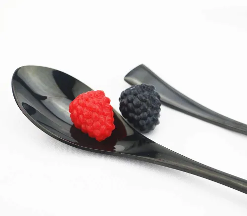 Vista 5 de JASHII Juego de cubiertos negros de 24 piezas, juego de vajilla de acero inoxidable 18/10 para 4, incluye cuchillo, tenedor/cuchara, pulido