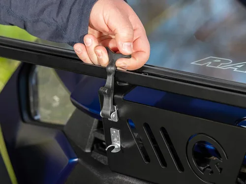 Vista 5 de SuperATV Polaris Ranger XP 1000 Limpiaparabrisas de cristal abatible del lado del conductor