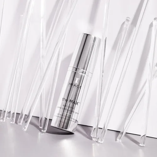 Vista 5 de Crema para contorno de ojos. The Max Stem Cell Eye Creme, de Image Skincare. 0.5 onzas para reducir la apariencia de líneas finas e hinchazón