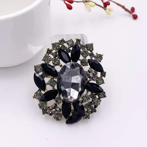 Vista 3 de HAISWET Broche de flores, accesorio de joyería para disfraz, tono dorado