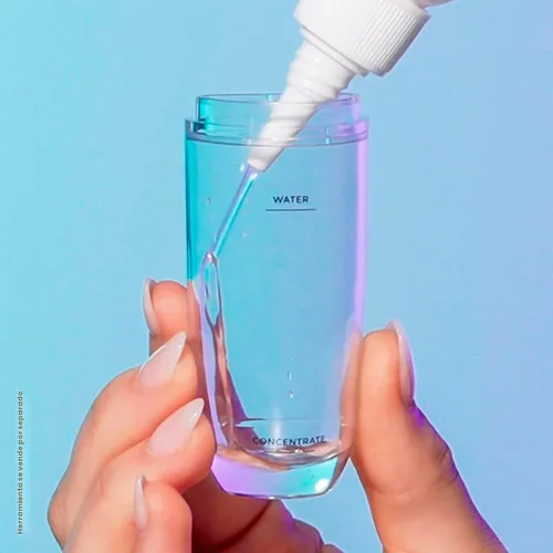 Vista 4 de BeautyBio GLOfacial Hydro-Infusion Deep Pore Cleansing + Blue LED Clarifying Set: Tool + Concentrate