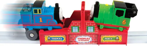Vista 7 de Thomas and Friends Big Loader - Juego motorizado de Thomas the Train - Incluye Thomas the Train, Percy the Train y Terence the Tractor - Niñas