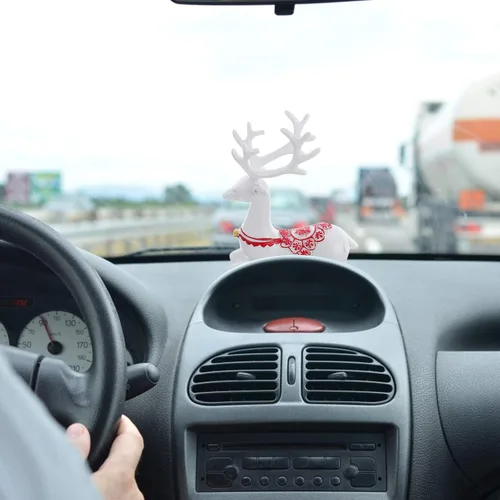 Vista 9 de Wakauto Accesorio de resina de ciervo, decoración de Navidad, cuernos de reno para automóvil, interior, decoración de ciervos de mesa