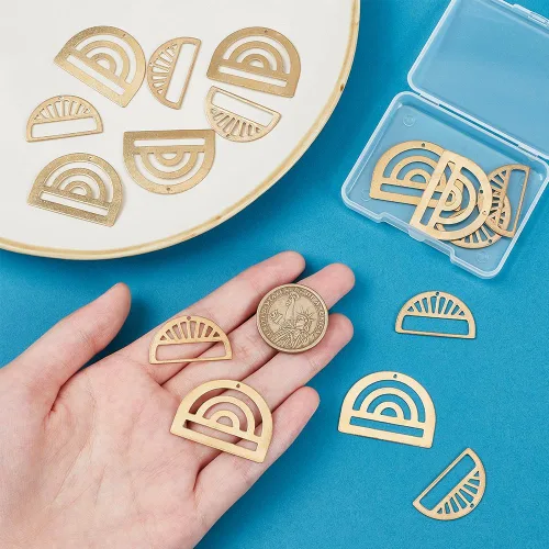 Vista 3 de BENECREAT 16pcs 2 estilos colgantes de latón hueco, encanto medio redondo dorado para hacer colgantes de joyería de bricolaje artesanal, agujero