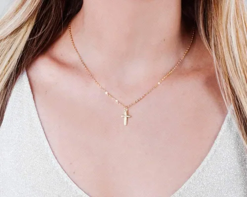 Vista 7 de Collar de cruz de oro para mujer, collares con colgante de cruz minimalista, longitud de 16 a 18 pulgadas, joyería cristiana hecha a mano, regalo