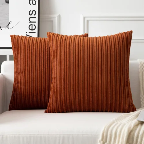 Vista 22 de UGASA - Fundas de almohada decorativas de terciopelo suave y sólidas de Navidad para sala de estar/sofá, 16 x 16 pulgadas, 2 unidades, color burdeos