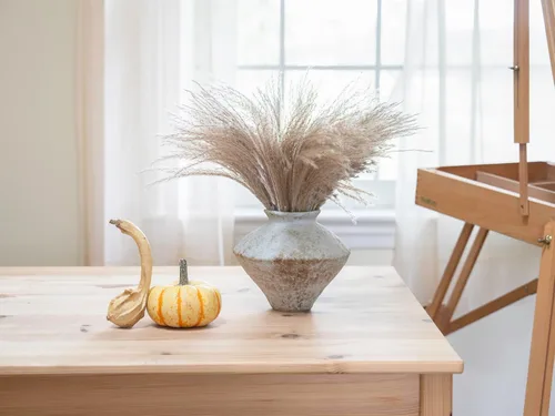 Vista 3 de Jarrón de cerámica con textura rústica, jarrón de cerámica blanca hecho a