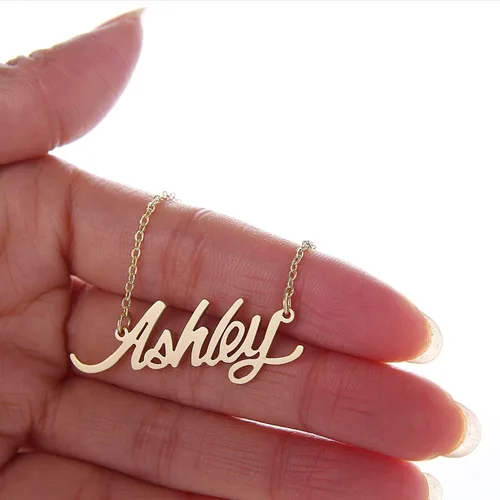 Vista 2 de HUAN XUN - Collar con nombre personalizado en plata dorada