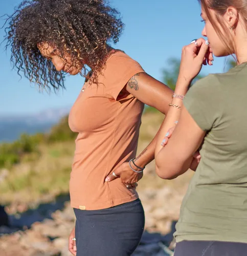Vista 4 de Camiseta de bambú viscosa para mujer
