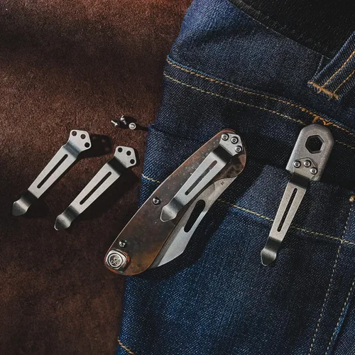 Vista 2 de KeyUnity KA23 - Clip de bolsillo de transporte profundo, 3 agujeros de repuesto para cuchillo y multiherramienta, acero inoxidable, paquete de 3