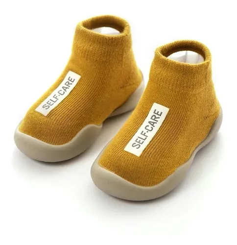 Vista 3 de ZAPATOS MEDIA PARA BEBE ANTIDESLIZANTES