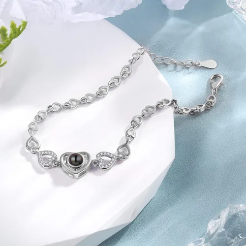 Vista 4 de JewelOra Pulseras personalizadas con imagen en el interior, pulseras de proyección de fotos personalizadas para mujeres, pulseras de proyección