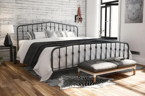 Vista 23 de Novogratz Bushwick - Marco de cama Queen de metal con cabecera ligeramente triangular, husillos insertados, base ajustable para almacenamiento,