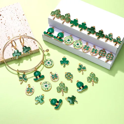Vista 6 de 40/80 dijes de trébol del día de San Patricio para hacer joyas, diamantes de imitación esmaltados con sombrero verde y hojas colgantes