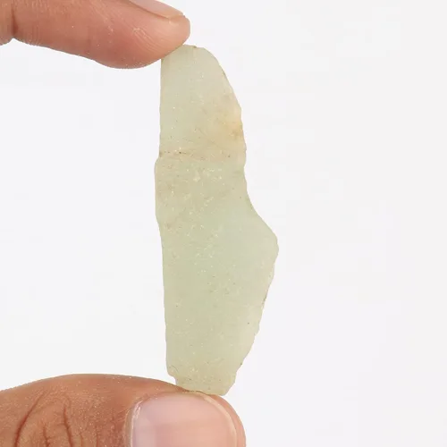 Vista 3 de Gemhub Piedra de Jade Verde áspero 52.70 ct para Joyería, Decoración, Curación