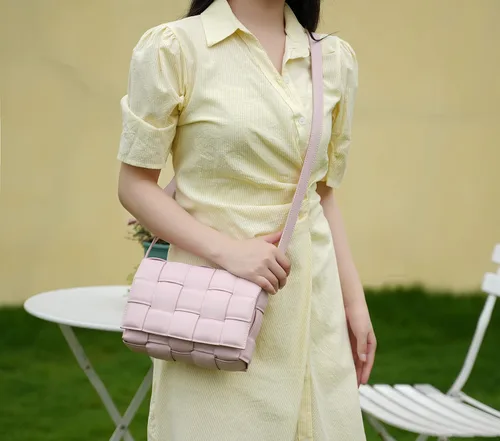 Vista 3 de MKF Collection Bolso cruzado tejido para mujer, de piel vegana, bolso de hombro trenzado, bolso de mensajero