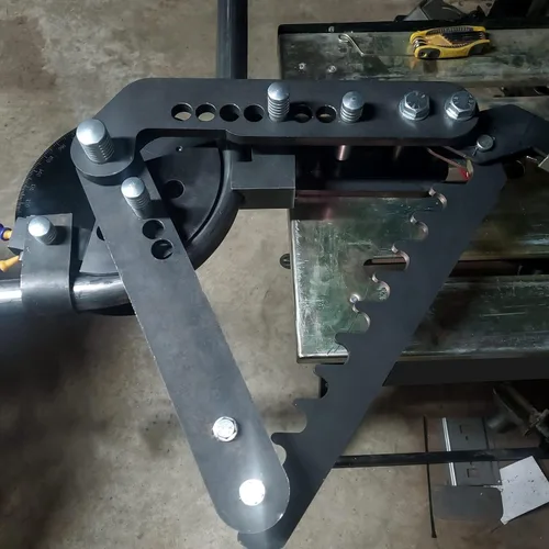 Vista 6 de ECOTRIC Doblador de tubos y caños con revestimiento de óxido negro de acero Doblador manual de mano para tubos Doblador de tubos Doblador de caños