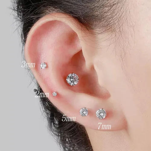 Vista 2 de SmileBelle 2 pares de aretes de perlas, aretes de titanio con parte trasera plana, rellenos de calcetín para mujer, aretes hipoalergénicos