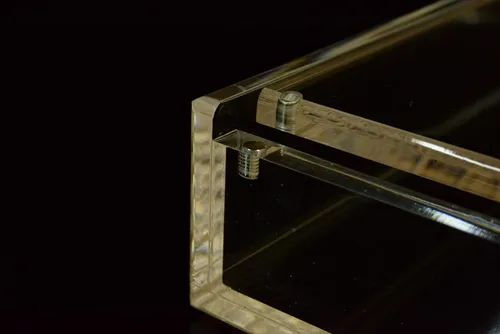 Vista 5 de Carat X4x2 - Estuche de cartas para 8 barajas de cartas, sello magnético acrílico transparente fuerte