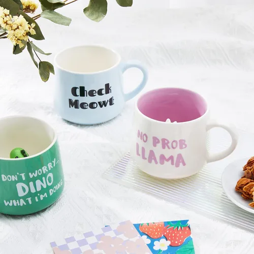 Vista 4 de Taza de cerámica de Narval con animal 3D oculto en el interior, taza de 12 oz con figura de dibujos animados hecha a mano, linda taza sorpresa