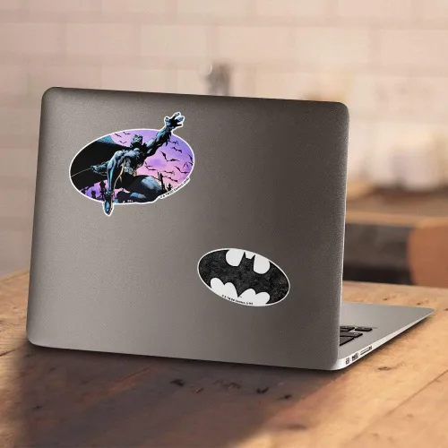 Vista 2 de Popfunk Batman Winged Skull Logo All Over T-Shirt