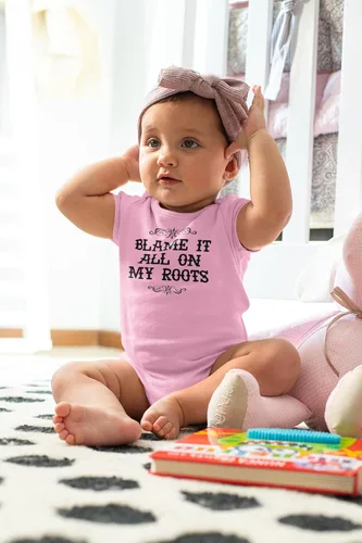 Vista 5 de Pop Threads Blame It All On My Roots Country Music Cute Funny Western Baby Toddler Kids Girl Boy T-Shirt