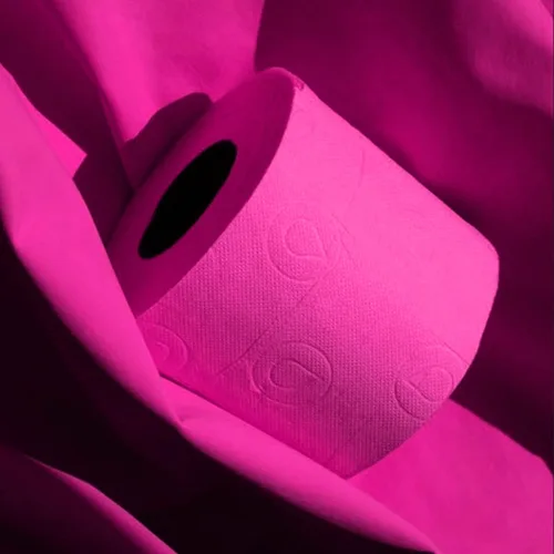 Vista 2 de Papel higiénico rosa 3 capas Caja de regalo 2 rollos 140 hojas de calidad premium