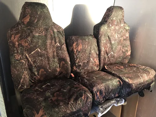 Vista 4 de Fundas pasa asientos Durafit Seat para Ford modelos 2002-2010, F250/F350/F450/F550, 40/20/40, con respaldar alto y camuflaje a elección