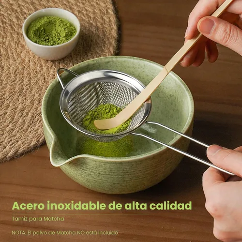 Vista 3 de Juego de batidor de matcha, kit de cerámica y cazador de bambú hecho a mano Complete 5 Pcs Matcha Set Whisk and Bowl, Stainless Steel Sifter
