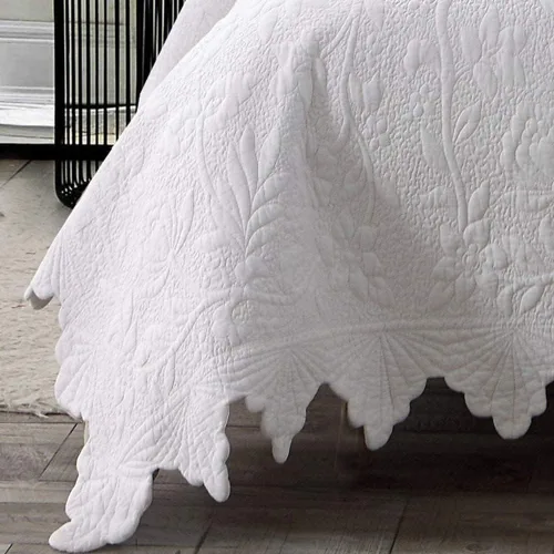 Vista 2 de Brandream Juego de edredón blanco de 6 piezas, tamaño King, juego de ropa de cama de lujo estilo casa de campo, colchas acolchadas de algodón
