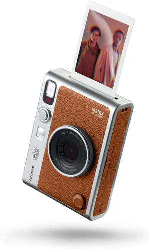 Vista 4 de Fujifilm Cámara instantánea Instax Mini EVO híbrida marrón Película instantánea Instax Mini Twin Pack Tarjeta microSD de 32 GB con adaptador