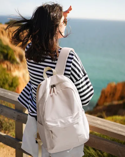 Vista 2 de HOMIEE Mochila ligera para laptop de uso casual, se adapta a computadoras de 15.6 pulgadas, resistente al agua, pequeña, linda, unisex, mochila