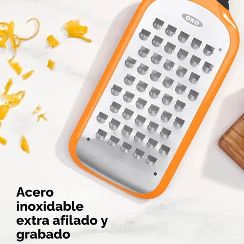 Vista 5 de OXO Good Grips - Rallador grueso grabado, color naranja Rallador de cocina grueso, dientes afilados, mango antideslizante, queso duro, verduras