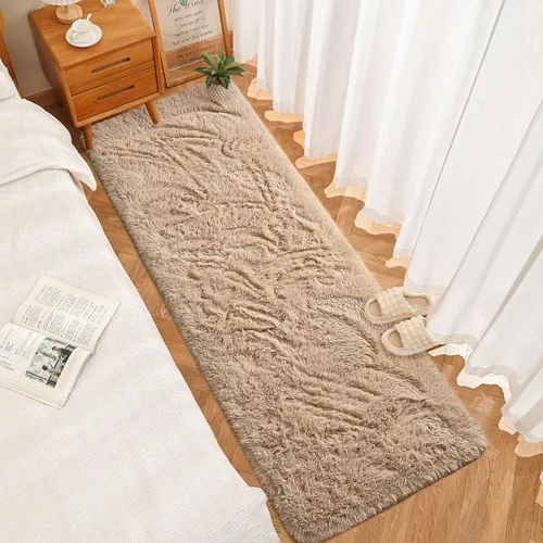 Vista 2 de DweIke Alfombras de pasillo beige esponjosas para dormitorio, 2 x 6 pies, alfombra larga de felpa suave para niñas y niños, antideslizante y lavable