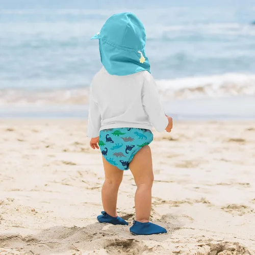 Vista 4 de Green Sprouts Sombrero de natación unisex para bebé con protección solar y solapa Aguamarina