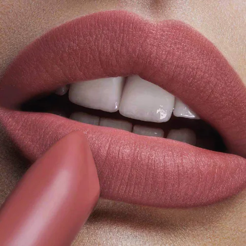 Vista 6 de L 'Oreal Paris Cosmetics, Lápiz labial mate Color Riche Mate-Sterpiece