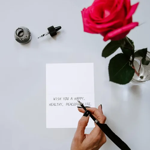 Vista 4 de Tarjetas de lugar para la configuración de la mesa - 50 piezas de tarjetas de lugar blancas en blanco para bodas, tiendas de nombre, tarjetas