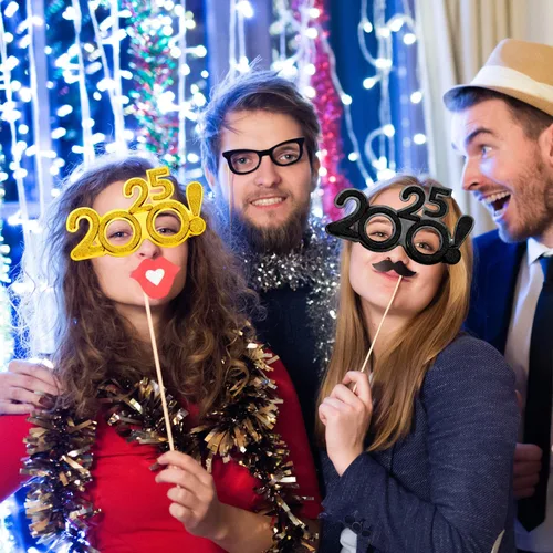 Vista 3 de Syhood 6 piezas de marcos de lentes de Año Nuevo 2025 con purpurina 2025, suministros de fiesta de Año Nuevo, gafas de vidrio novedosas para Año