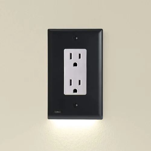 Vista 9 de SnapPower Guidelight, placa cobertor de salida con luces de noche LED
