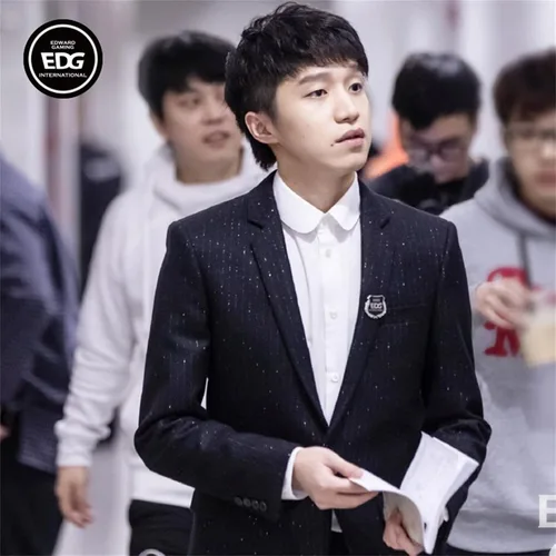 Vista 4 de LoL Worlds 2021 EDG Gaming Mingkai Meiko Scout Jiejie League of Legends - Broche de aleación de metal