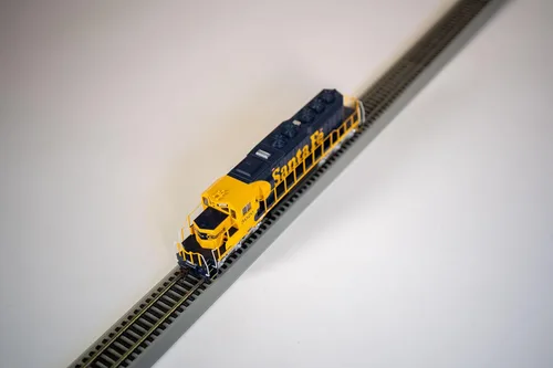 Vista 7 de Bachmann Industries Santa Fe #5020 EMD SD40-2 DCC Locomotora diésel equipada