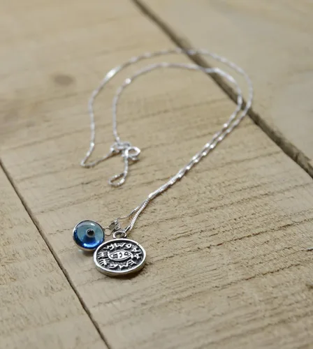 Vista 5 de Colgante de plata de protección para moneda en caja de plata de 20 pulgadas con dije de protección de cristal azul contra el mal de ojo, collar