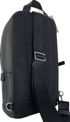 Vista 2 de Michael Kors Mochila unisex Cooper Pebbled Leather Commuter Slingpack para hombre, Negro -, Bolso bandolera