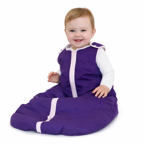 Vista 17 de Saco de dormir para bebé, nido para dormir de Baby Deedee, Rosa (Candy Pink) Patented shoulder snaps and full-length zipper help make dressing and