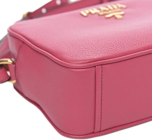 Vista 4 de Prada Vitello Phenix cuero Peonia rosa hombro cámara bolsa 1BH103