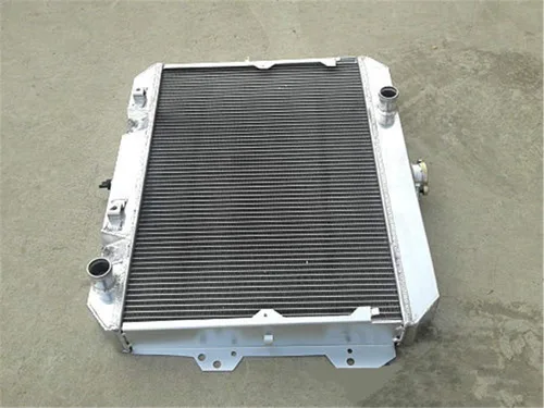 Vista 2 de Radiador de aluminio de 3 filas de 2.047 in para Nissan Datsun 1979-1983 280ZX 2.8L L6 280 ZX 1979 1980 1981 1982 1983 AT MT repuesto compatible