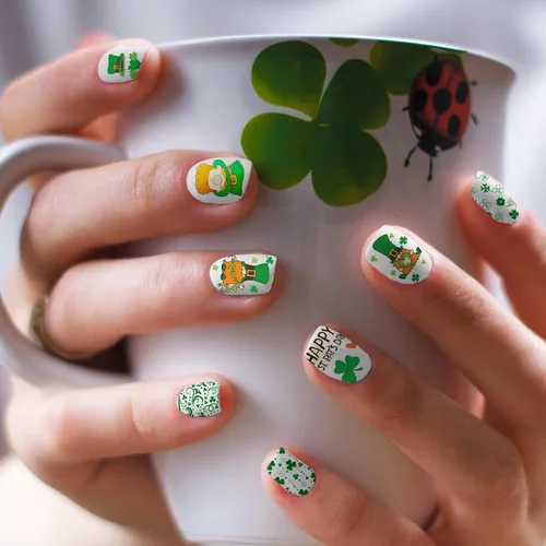 Vista 4 de Whaline Juego de 10 placas de estampado de arte de uñas del día de San Patricio, plantillas de sello de imagen de gnomo de trébol, trébol