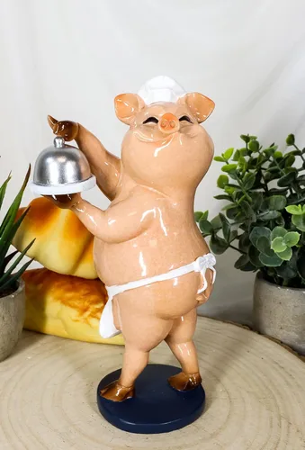 Vista 4 de Ebros Voluptuoso Bistro Chef Porkie The Pig con placa de servicio y cúpula Cloche Estatua de Hospitalidad para el hogar y la cocina, 7.75 pulgadas